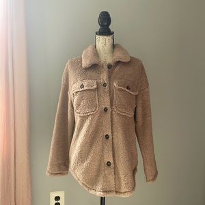 Fashion Nova Sherpa Jacket in Taupe Size Small NWT!! Super soft and comfy!!